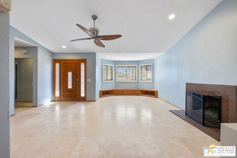 28465 Avenida Condesa