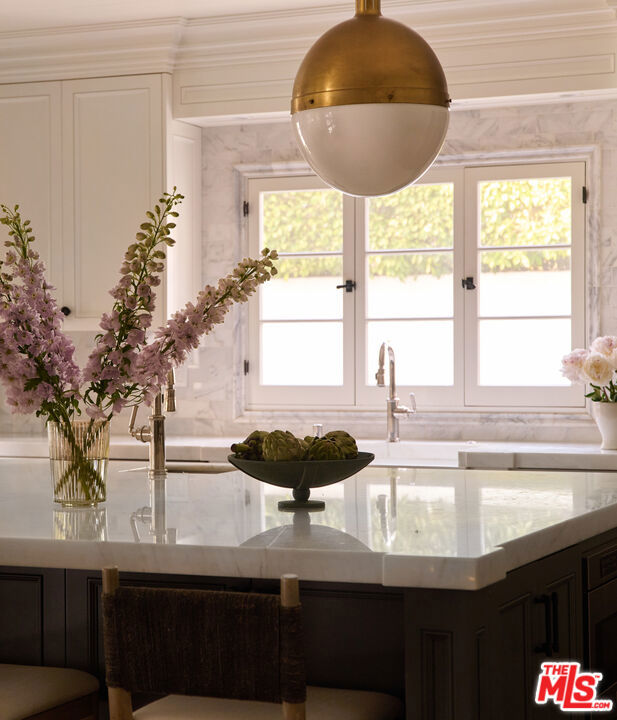 2501 N Vermont Avenue