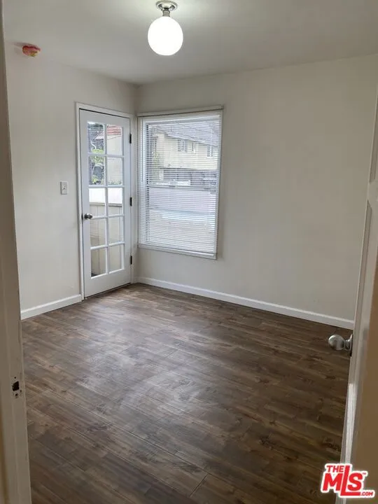 Los Angeles, California 90025, United States, 1 Bedroom Bedrooms, ,1 BathroomBathrooms,Residential,Active,249311