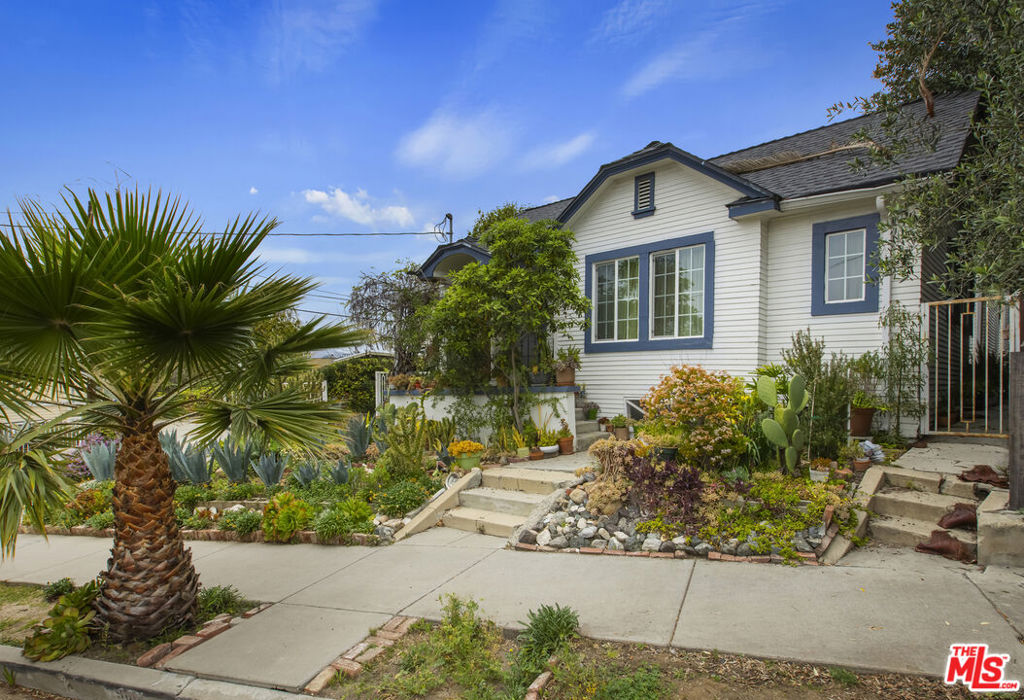 966 W Kensington Road