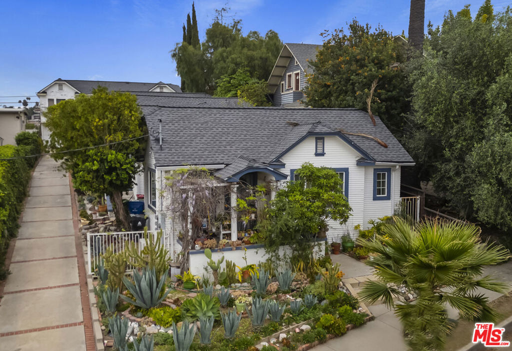 966 W Kensington Road