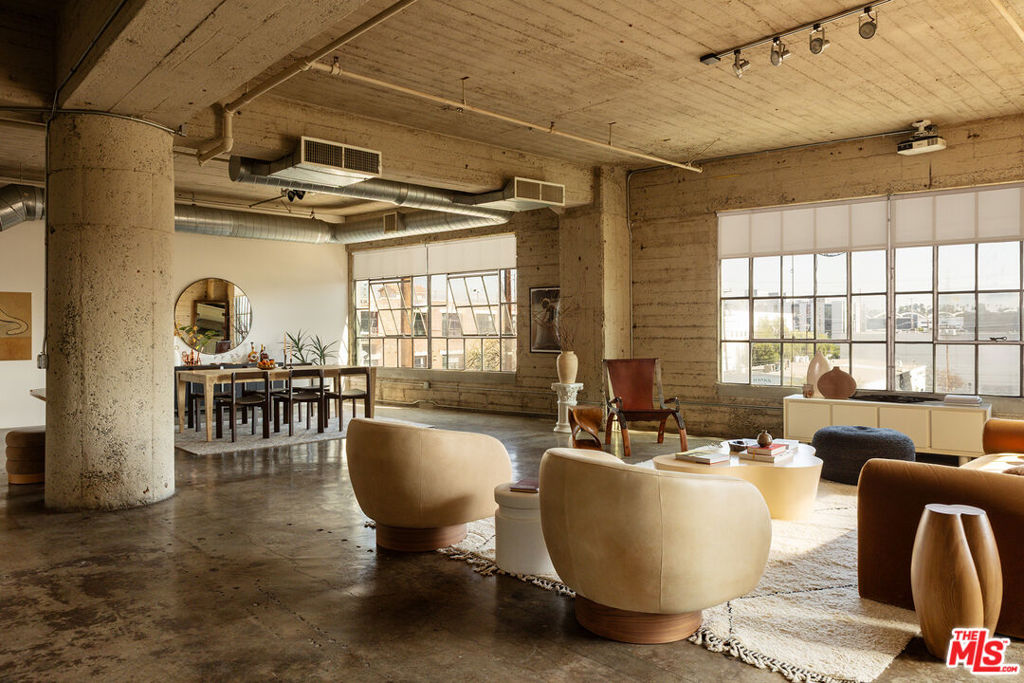 1855 Industrial Street 401