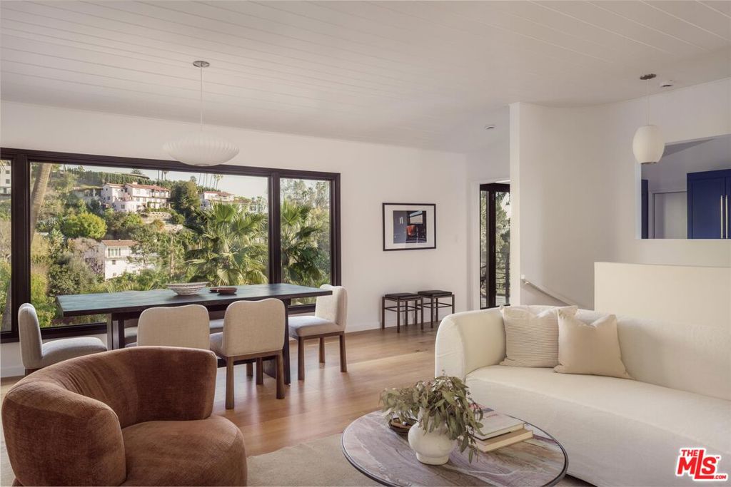 5692 Holly Oak Drive