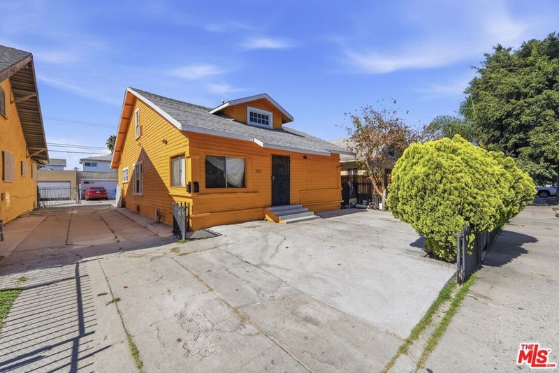 1363 E 49th Street