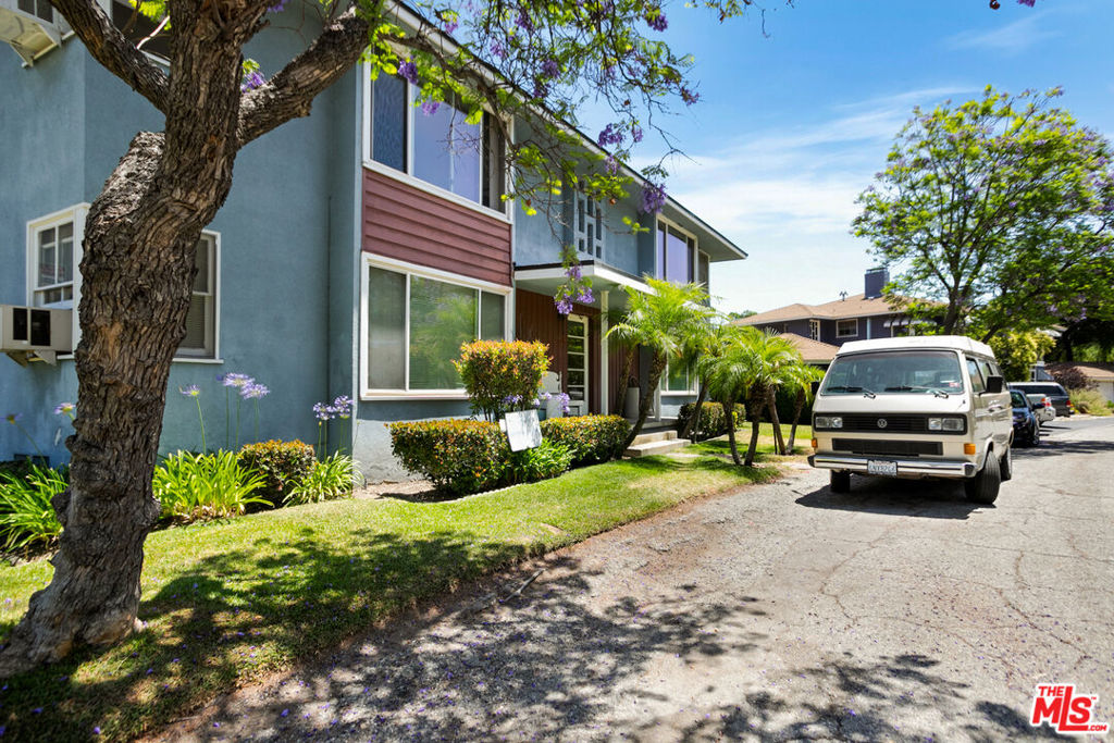 1648 Raymond Hill Road