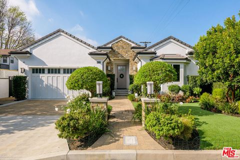 4715 Bellflower Avenue North Hollywood CA 91602