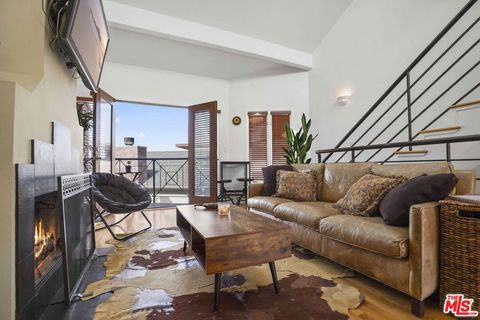 2454 4th Street 5 Santa Monica CA 90405