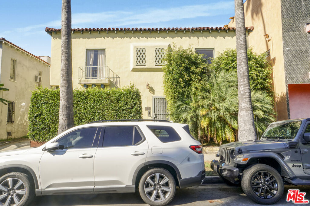 325 N Stanley Avenue