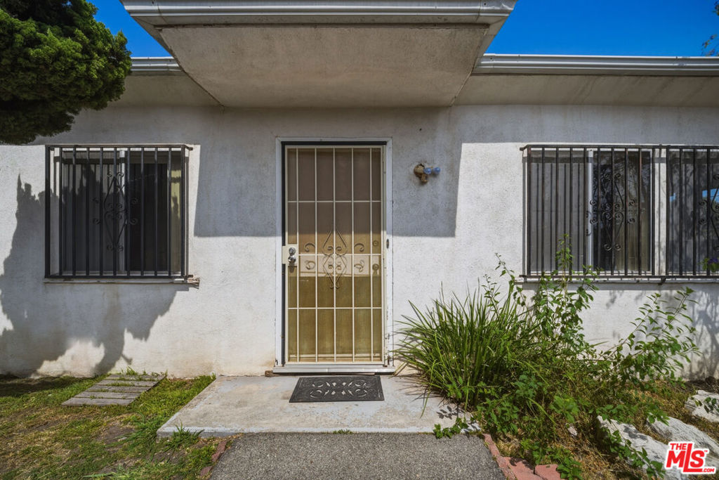 433 W Gardena Boulevard