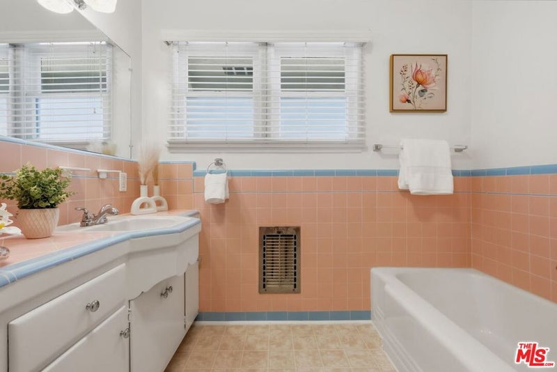 6333 W 77th Street