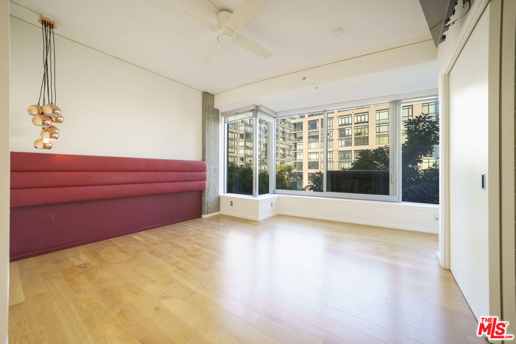 1155 S Grand Avenue 817