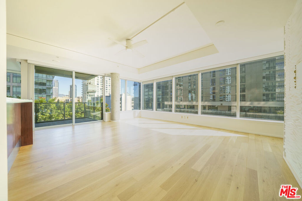 1155 S Grand Avenue 817