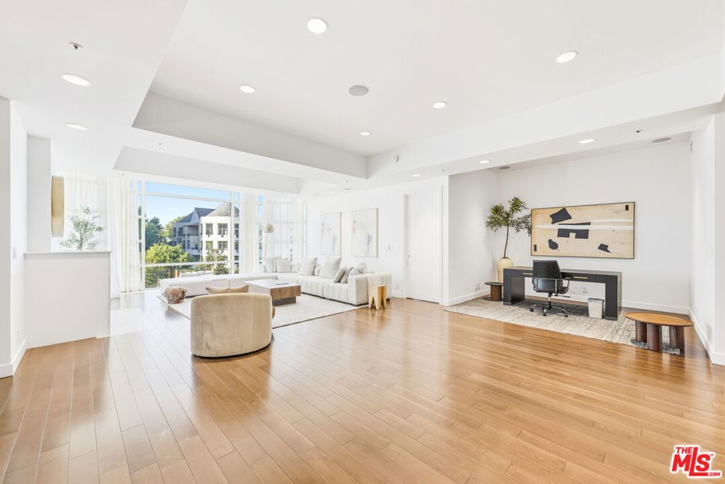 Properties 3 10380 Wilshire Boulevard 302