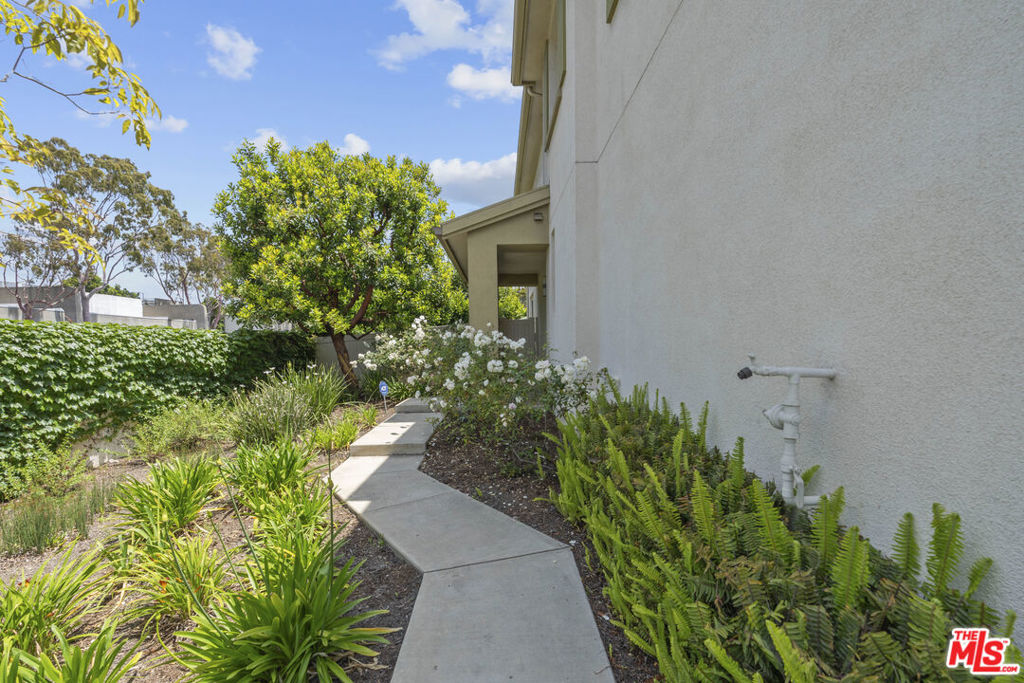 12000 Jackson Square Court