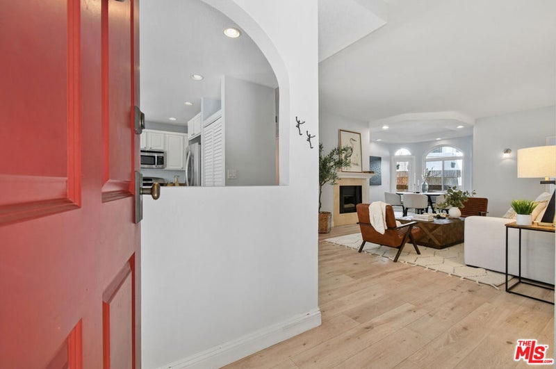 4301 Fulton Avenue 106