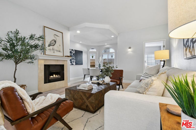 4301 Fulton Avenue 106