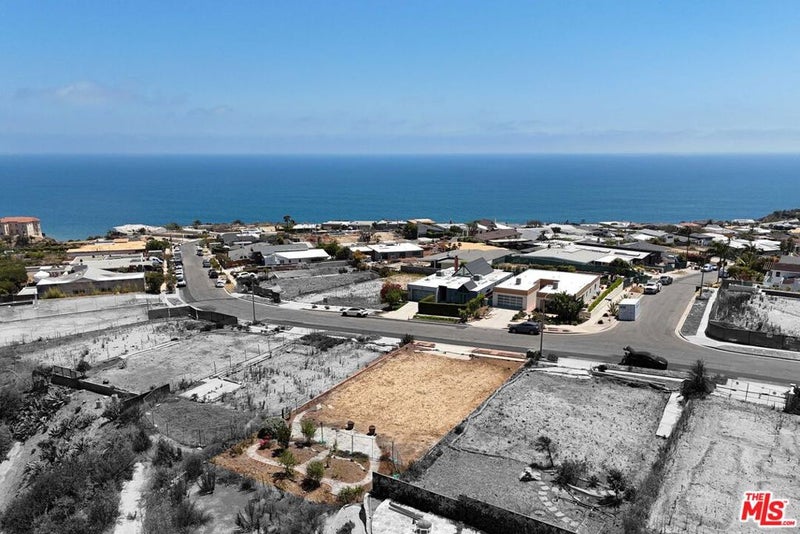 3624 Surfwood Road