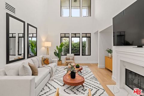 5625 Crescent Parkway 114 Playa Vista CA 90094
