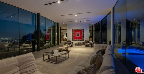 9277 Thrush Way West Hollywood CA 90069