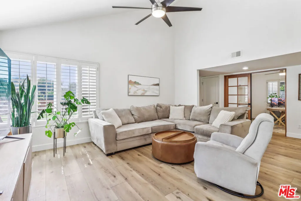 Carlsbad, California 92009, United States, 4 Bedrooms Bedrooms, ,3 BathroomsBathrooms,Residential,Active,160152