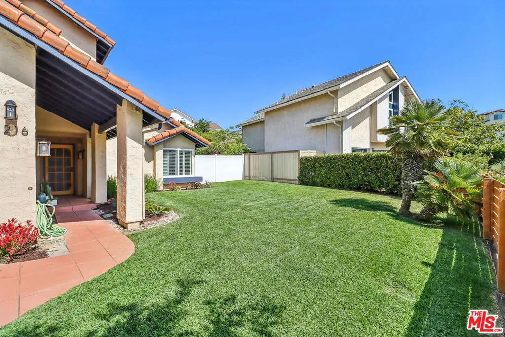 Carlsbad, California 92009, United States, 4 Bedrooms Bedrooms, ,3 BathroomsBathrooms,Residential,Active,160152