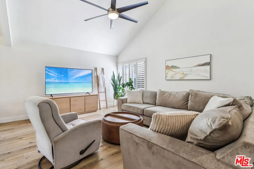 Carlsbad, California 92009, United States, 4 Bedrooms Bedrooms, ,3 BathroomsBathrooms,Residential,Active,160152