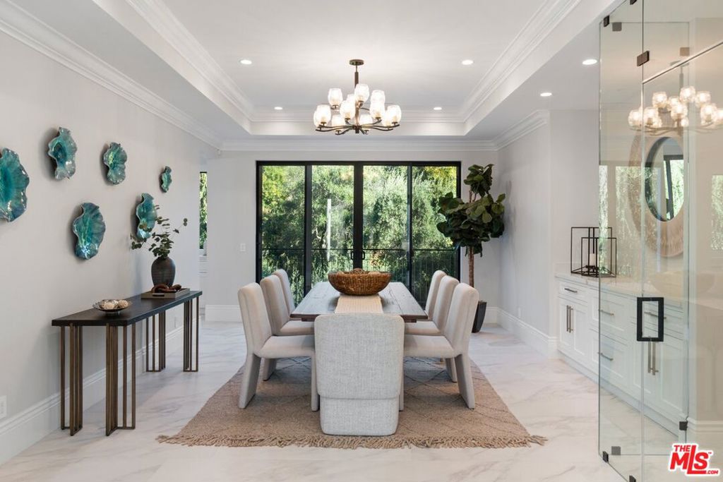 Properties 3 4351 Vanalden Avenue