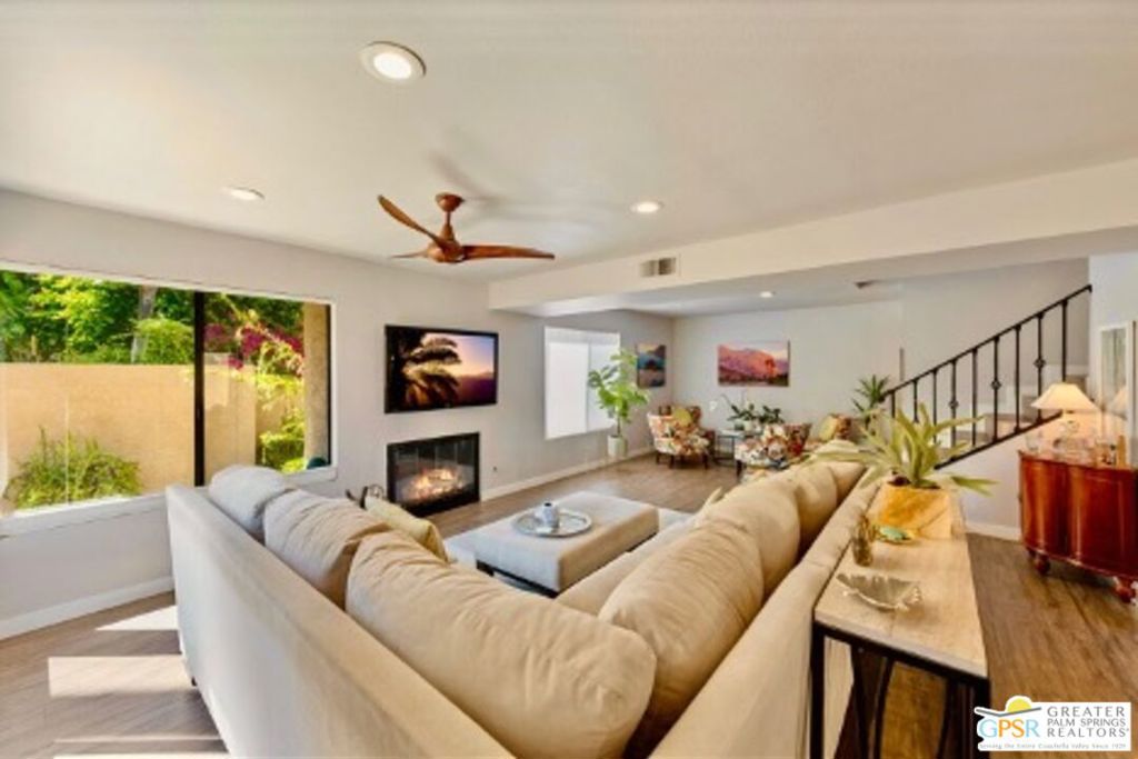 251 N Canyon Circle