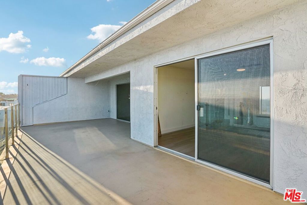18203 Coastline Drive 7