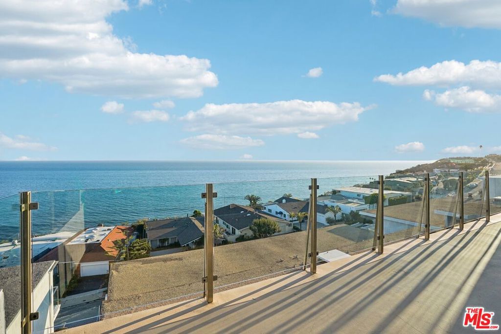 18203 Coastline Drive 7