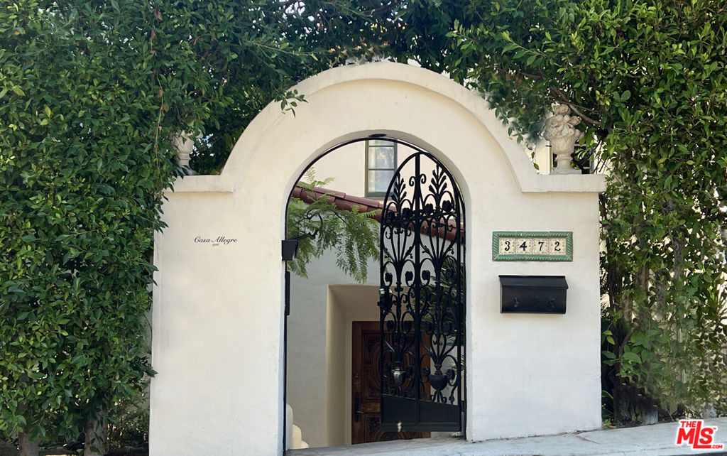 3472 Oak Glen Drive