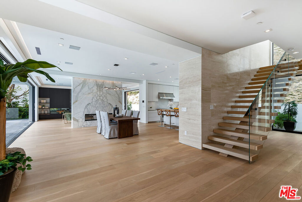 Properties 3 5107 Los Hermosos Way