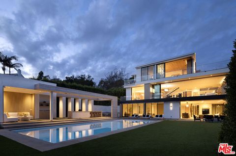 1660 Casale Road Pacific Palisades CA 90272