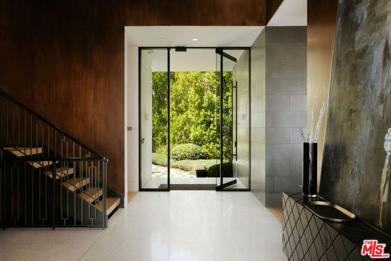 8366 Sunset View Drive