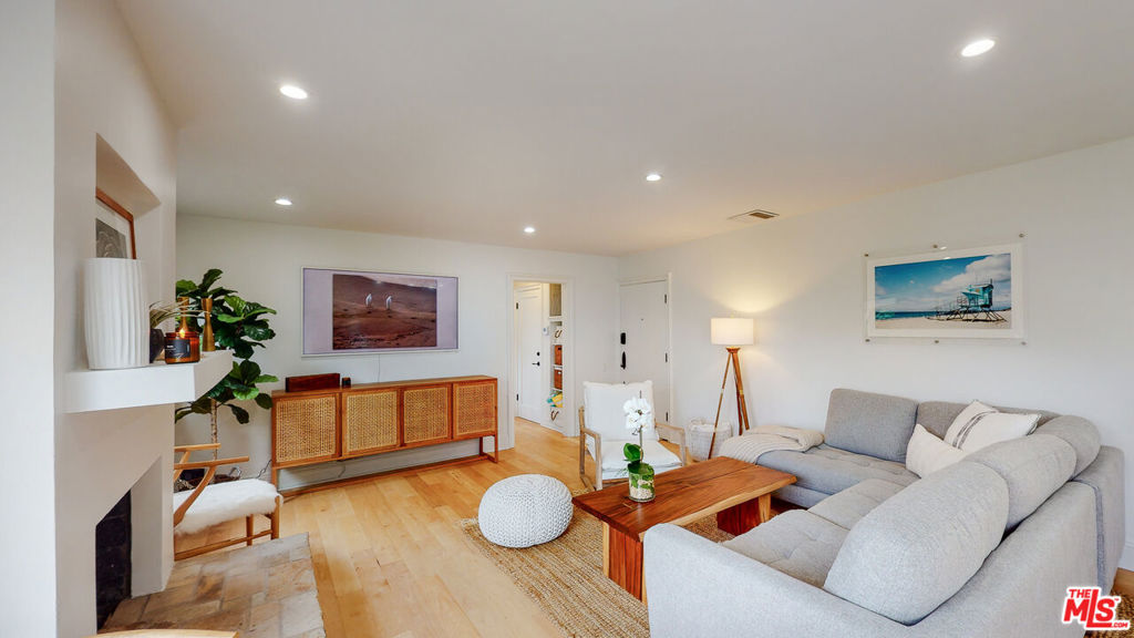 22626 Pacific Coast Highway 22