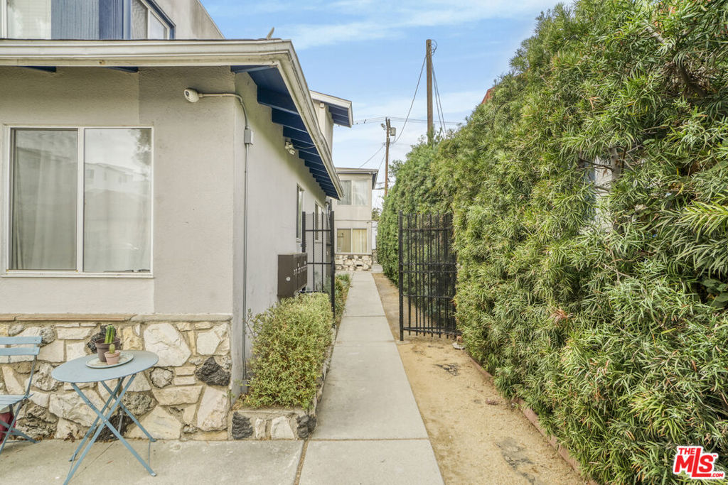 3005 S Normandie Avenue