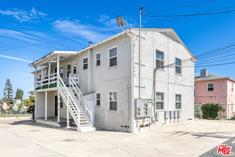 8207 Crenshaw Drive