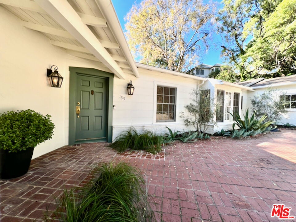 155 Acari Drive