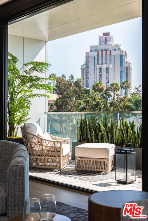 8420 W Sunset Boulevard 604