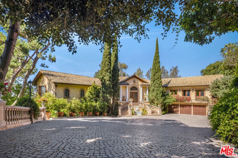 1005 Bel Air Court