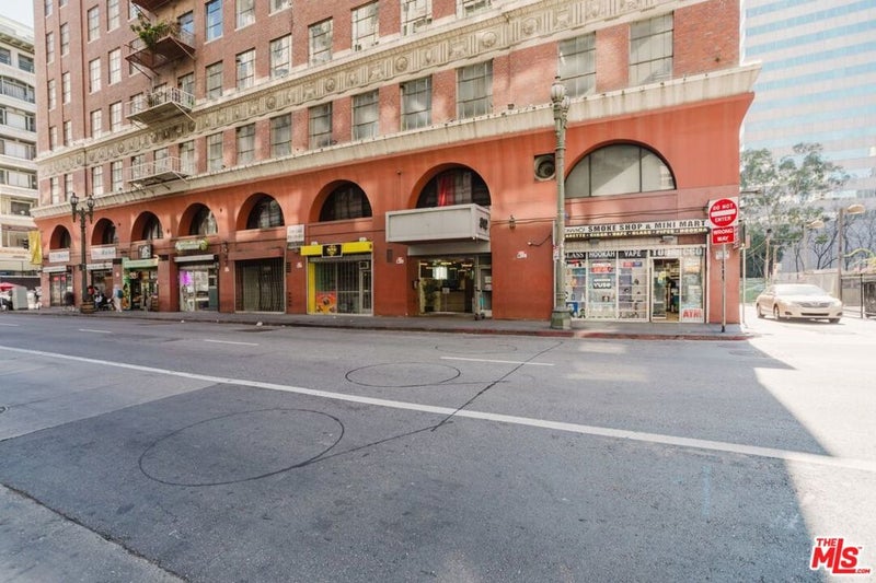 312 W 5th Street 1112