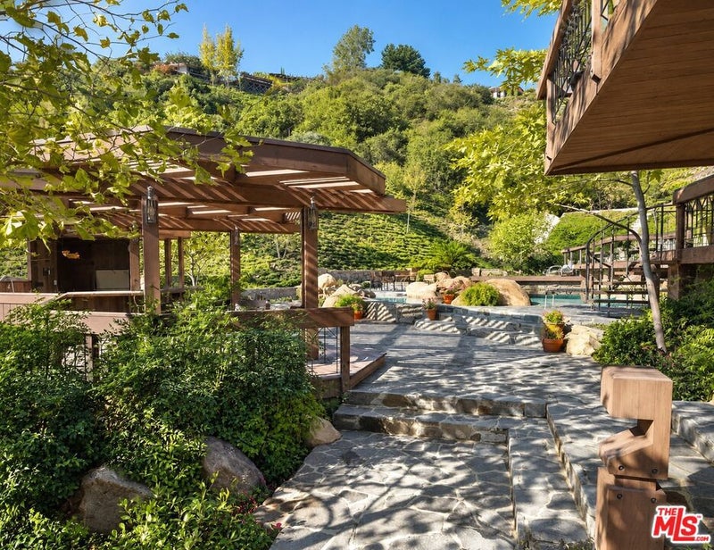 1119 Moraga Dr