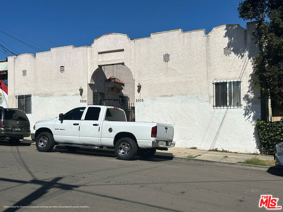 2505 Malabar Street