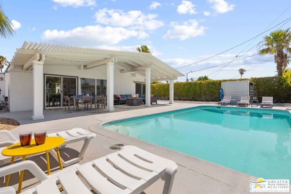 915 E RACQUET CLUB RD, PALM SPRINGS, CA 92262 - Image 76d2348468c8a16fd04ec7d804d7878d/655071933