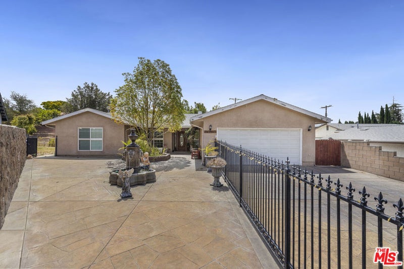 13930 Lakeside Street