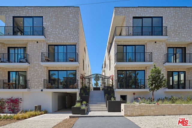 11967 Mayfield Ave 105 #105, Los Angeles