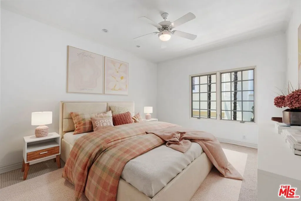 Pacific Palisades, California 90272, United States, 6 Bedrooms Bedrooms, ,5 BathroomsBathrooms,Residential,Active,178151