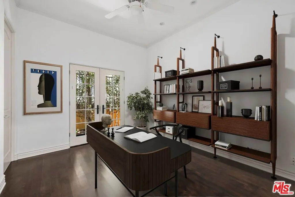 Pacific Palisades, California 90272, United States, 6 Bedrooms Bedrooms, ,5 BathroomsBathrooms,Residential,Active,178151