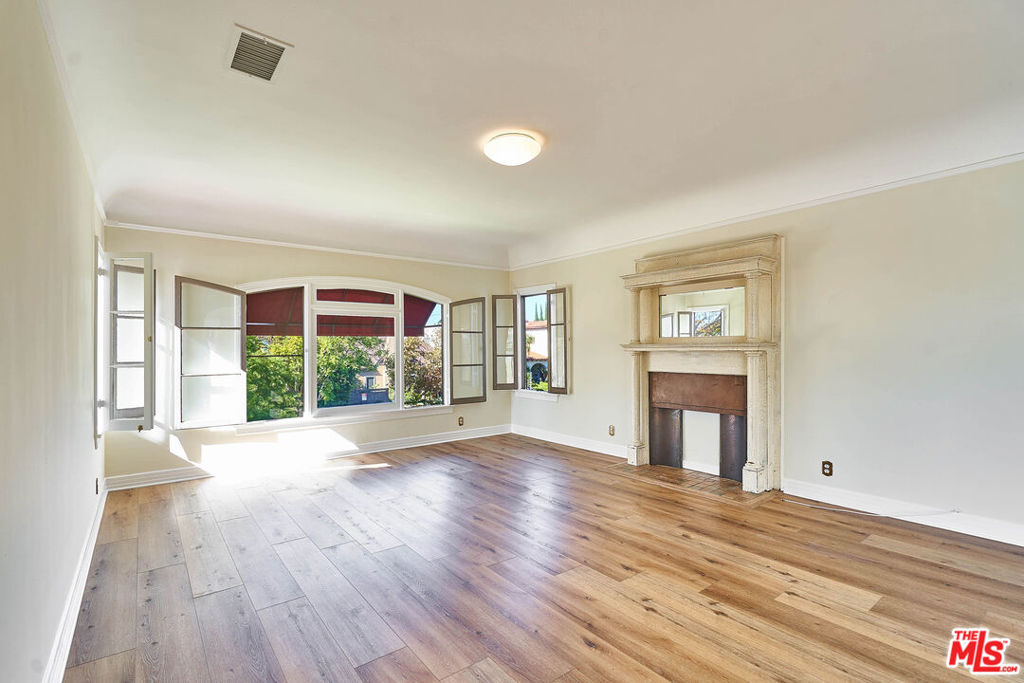 1286 S Highland Avenue