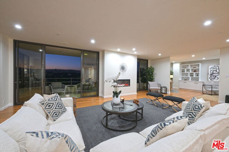 10601 Wilshire Boulevard 1404